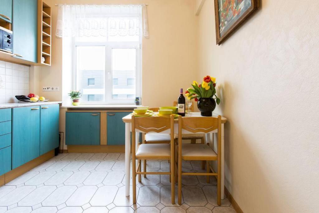 Bright Apartment Near Bus Statioon Reval Exterior foto